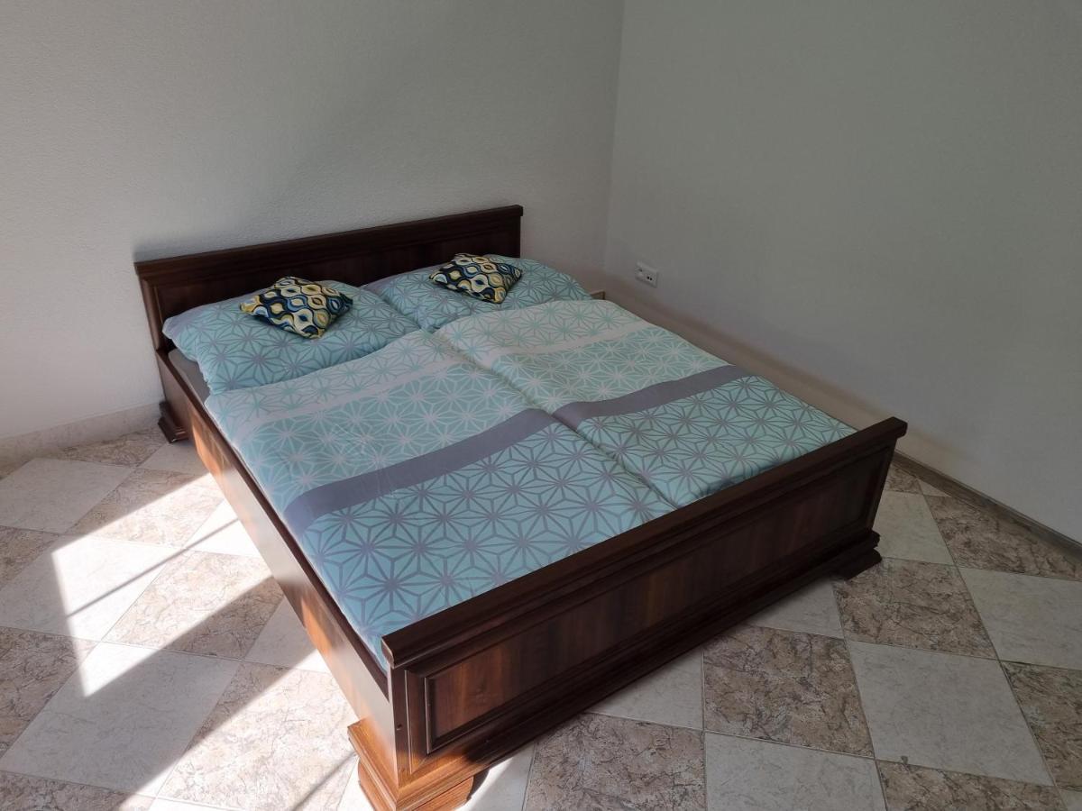 Apartman Emily Brezno Dış mekan fotoğraf