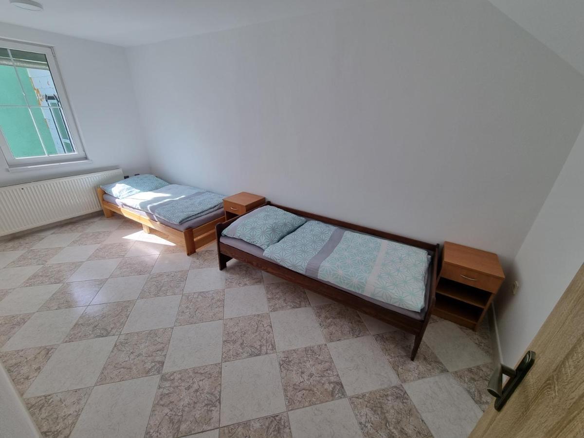 Apartman Emily Brezno Dış mekan fotoğraf