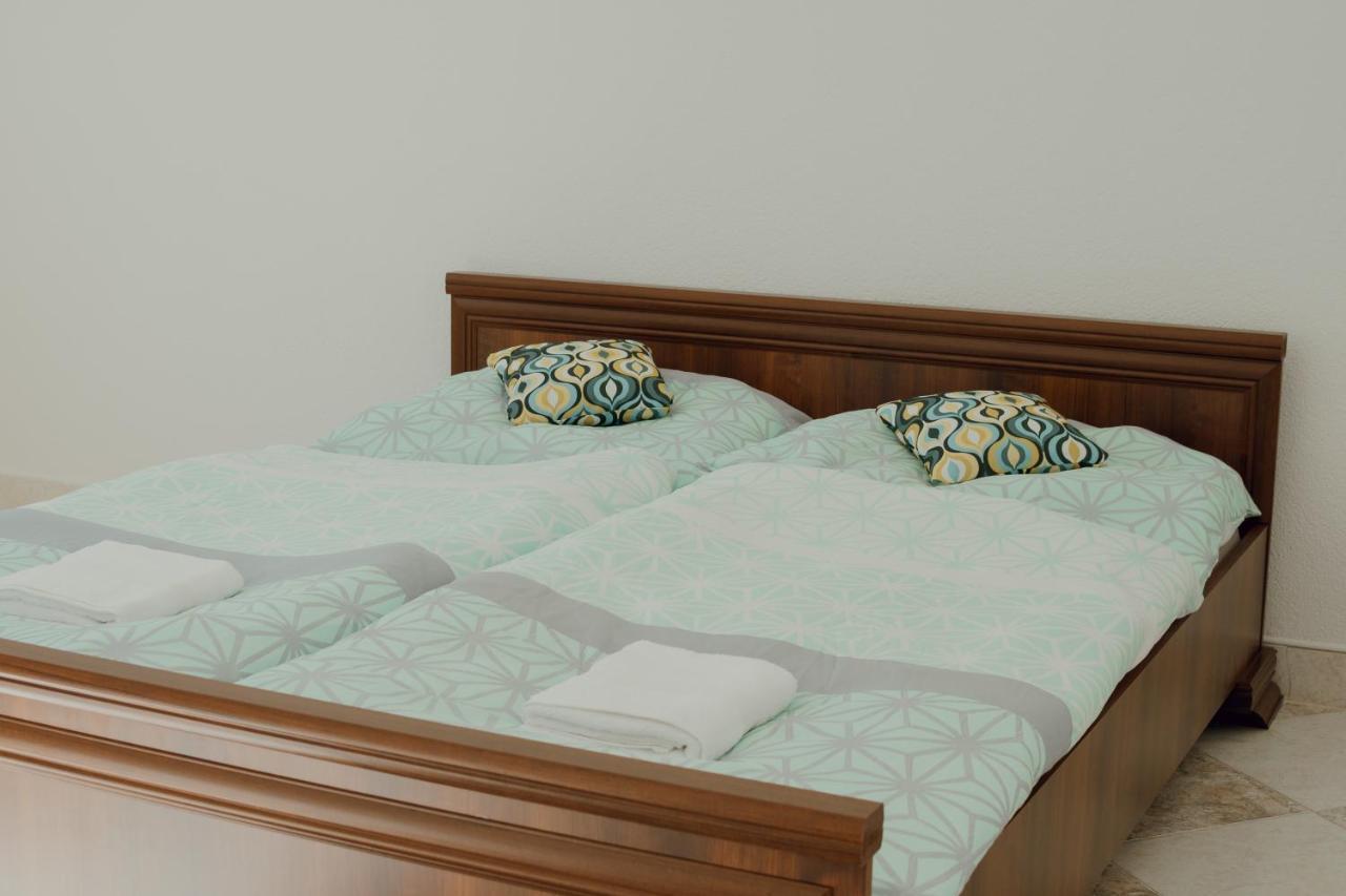 Apartman Emily Brezno Dış mekan fotoğraf