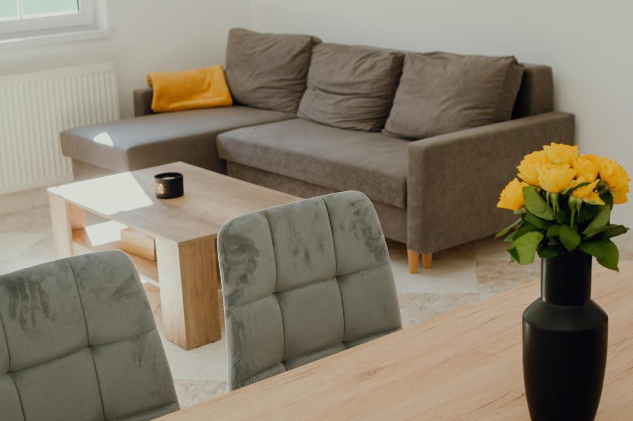 Apartman Emily Brezno Dış mekan fotoğraf
